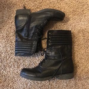 Combat boots that fold down